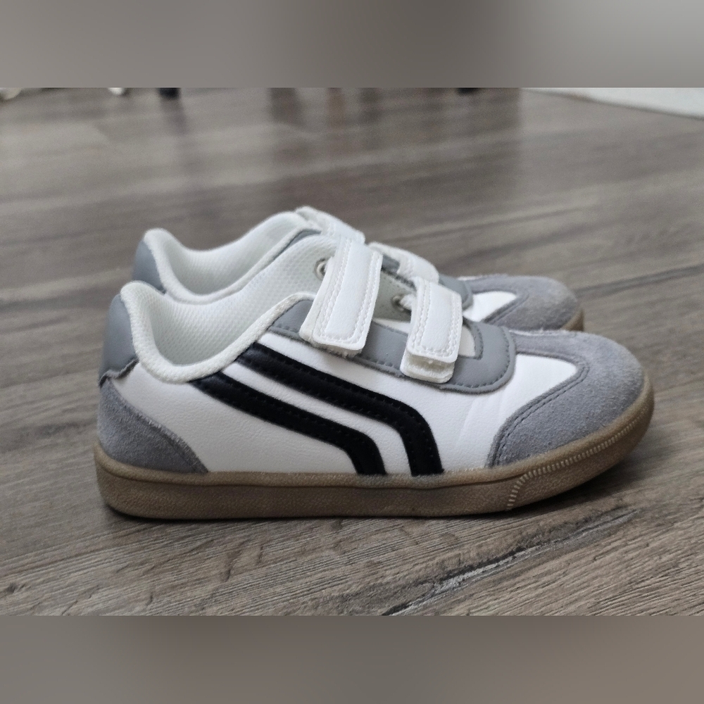 Cat & Jack Sneakers Unisex Size 11 White Grey Black Casual School Velcro